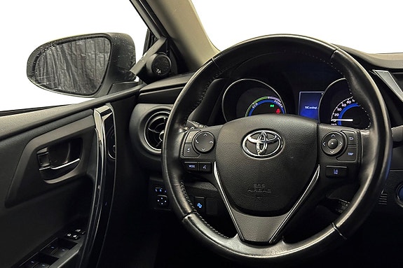 Toyota Auris 17 of 29