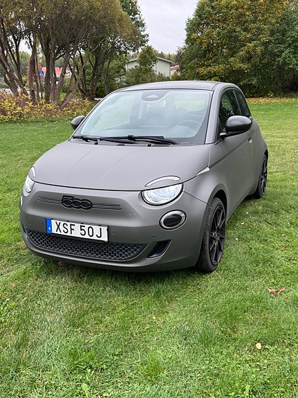 Fiat 500e 2 of 10