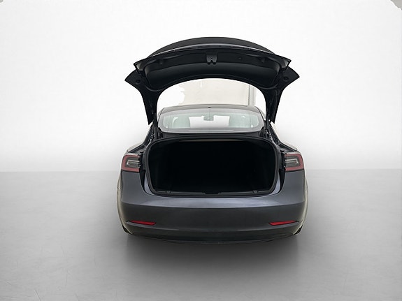 Tesla Model 3 20 of 30