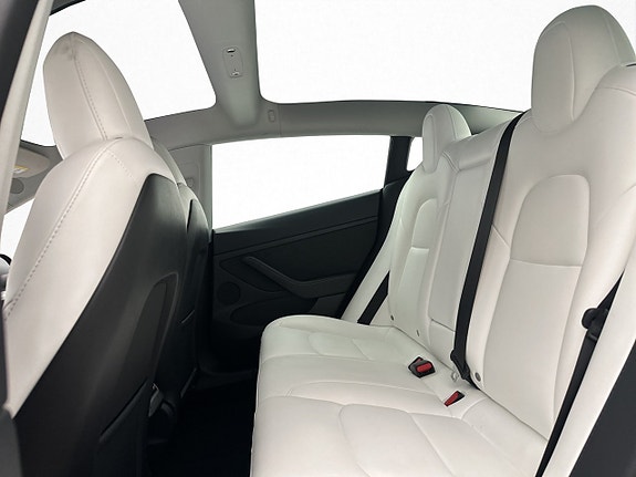 Tesla Model 3 14 of 30