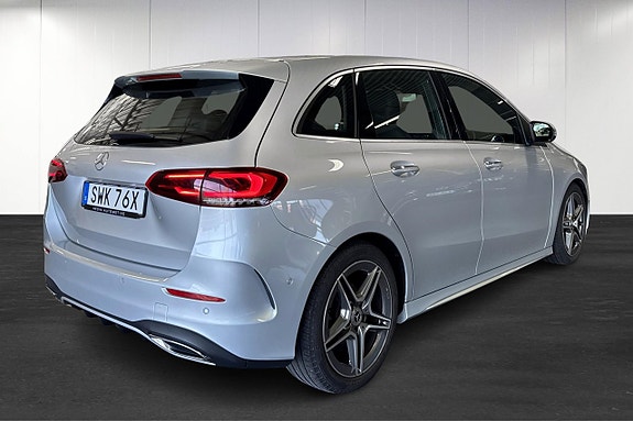 Mercedes-Benz B200 d 4 of 29
