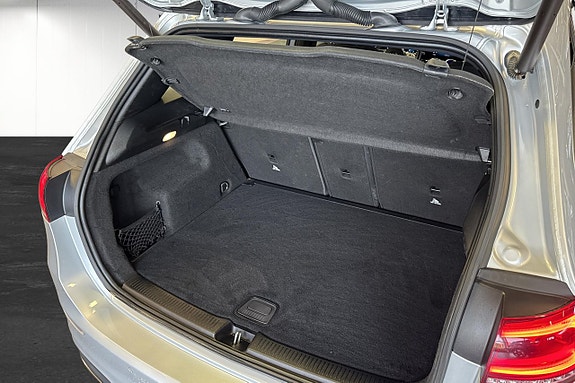 Mercedes-Benz B200 d 24 of 29