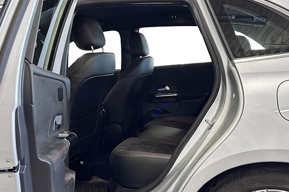 Mercedes-Benz B200 d 18 of 29