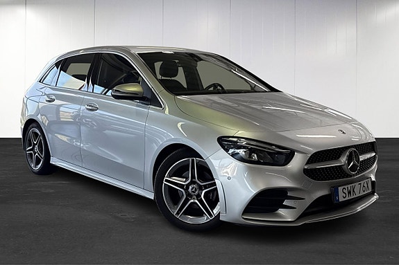 Mercedes-Benz B200 d 2 of 29