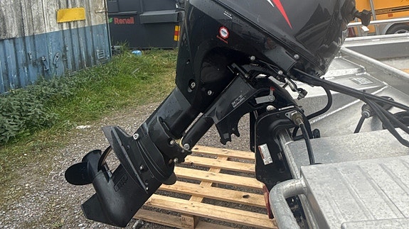 Master 410, Suzuki DF25A-15 6 of 6