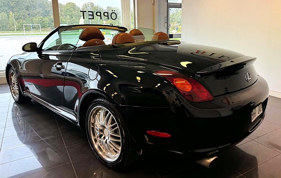Lexus SC430 29 of 30