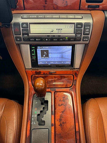 Lexus SC430 19 of 30