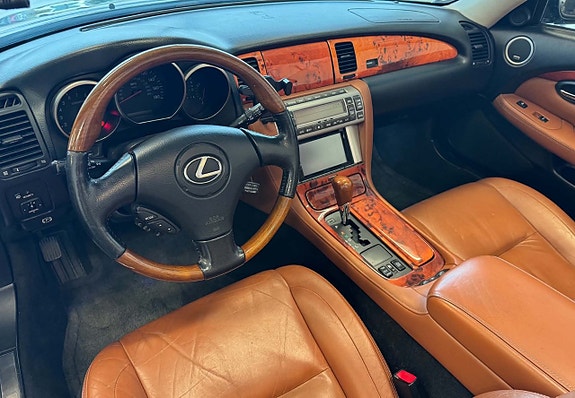 Lexus SC430 13 of 30