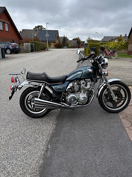 Honda CB750C 2 of 6