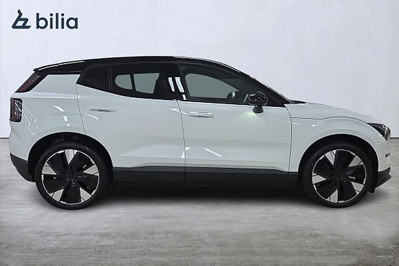 Volvo EX30 18 of 23