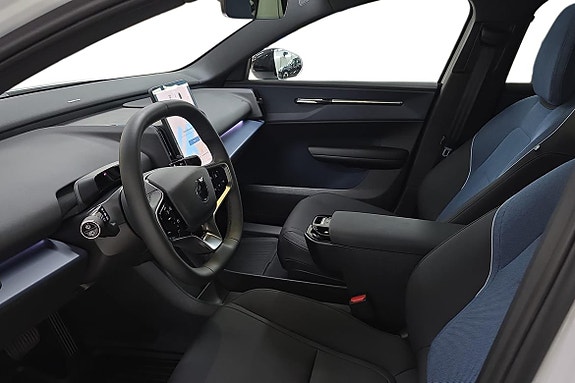 Volvo EX30 14 of 23