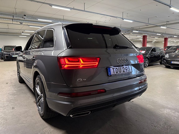 Audi Q7 5 of 24