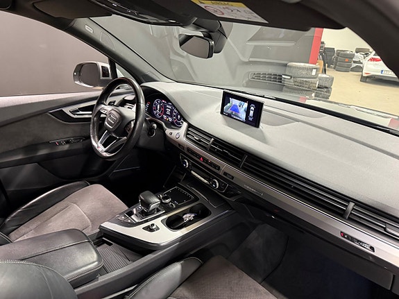 Audi Q7 17 of 24