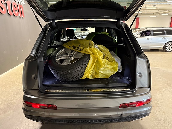 Audi Q7 10 of 24