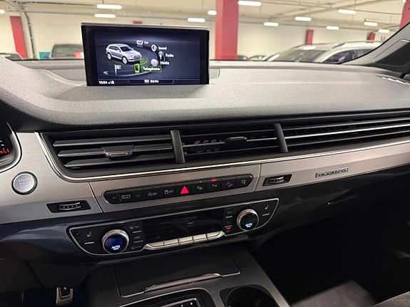 Audi Q7 22 of 24