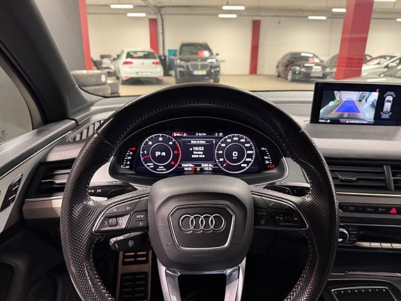 Audi Q7 20 of 24
