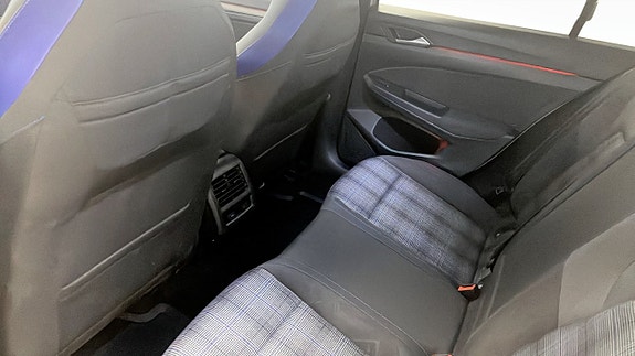 Volkswagen Golf I 11 of 12