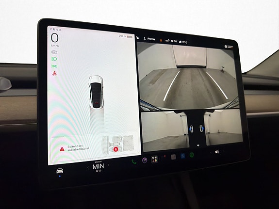 Tesla Model Y 21 of 30