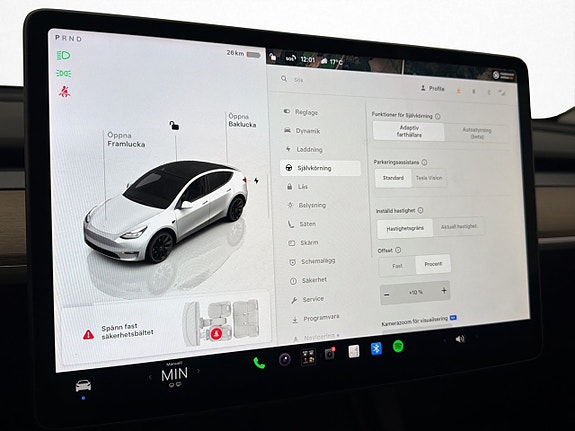 Tesla Model Y 24 of 30