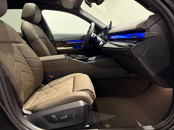 BMW 530e 8 of 21