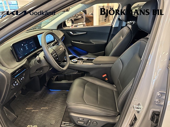 Kia EV6 8 of 22