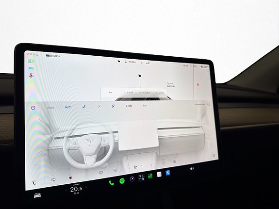 Tesla Model Y 26 of 30