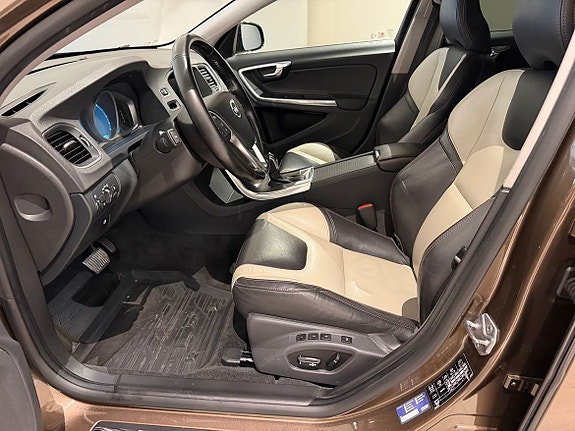 Volvo V60 Cross Country 10 of 22