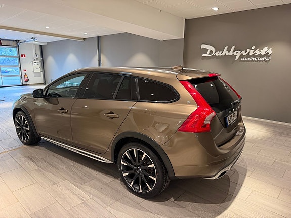 Volvo V60 Cross Country 20 of 22