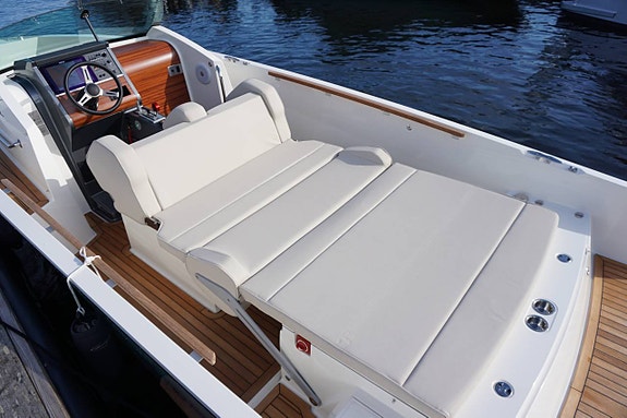 Cormate SUPER UTILITY 6.2L V8 Bravo 1 10 of 11