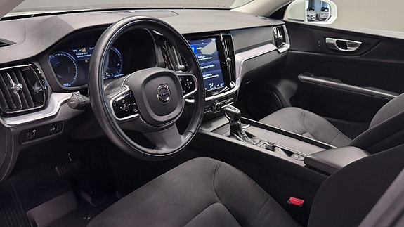 Volvo V60 Cross Country 6 of 21