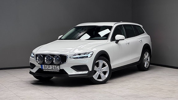 Volvo V60 Cross Country 15 of 21