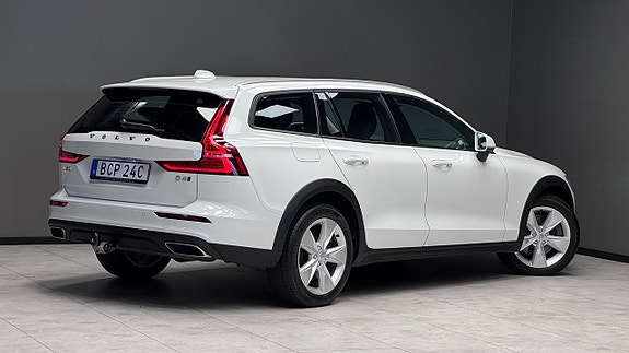 Volvo V60 Cross Country 17 of 21