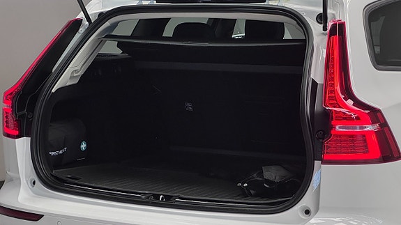 Volvo V60 Cross Country 14 of 21