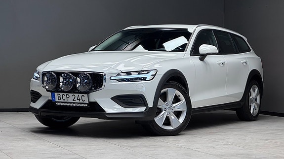 Volvo V60 Cross Country 19 of 21