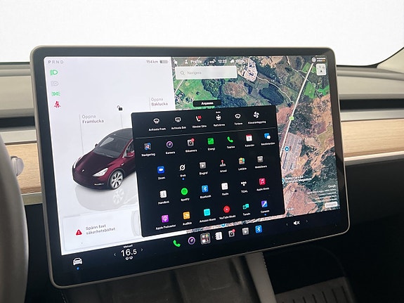 Tesla Model Y 29 of 30