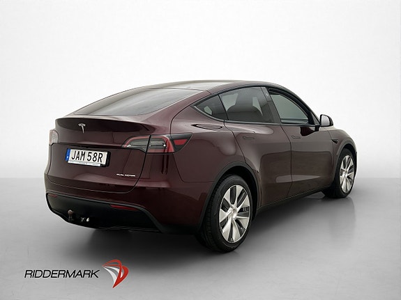 Tesla Model Y 9 of 30