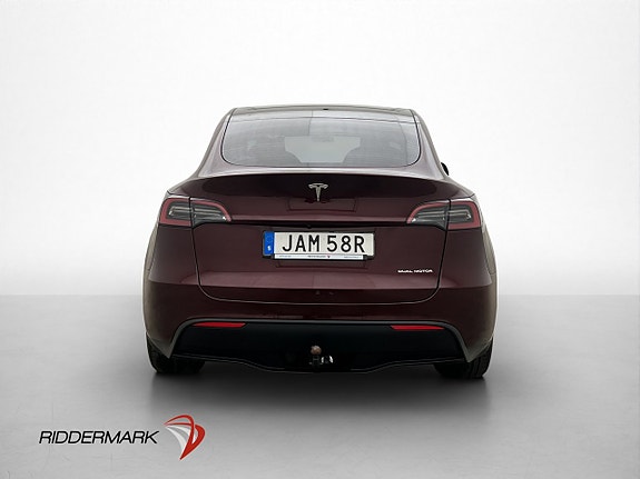 Tesla Model Y 8 of 30