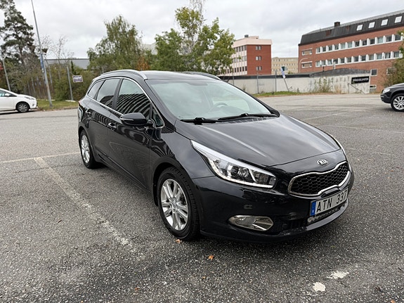 Kia Ceed 2 of 6