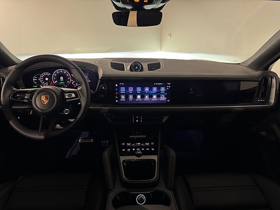 Porsche Cayenne 12 of 14