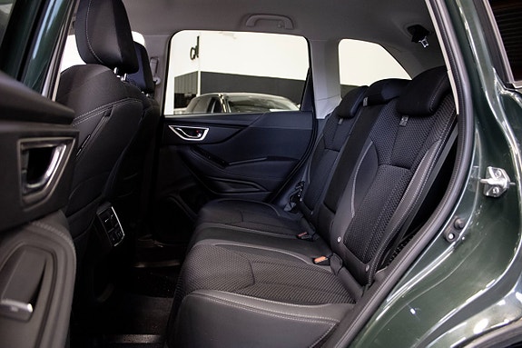 Subaru Forester 10 of 22