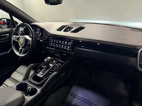 Porsche Cayenne 25 of 26