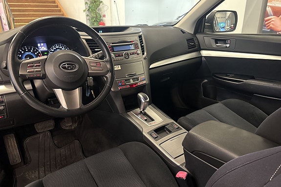 Subaru Outback 13 of 18