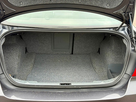BMW 318i 10 of 20