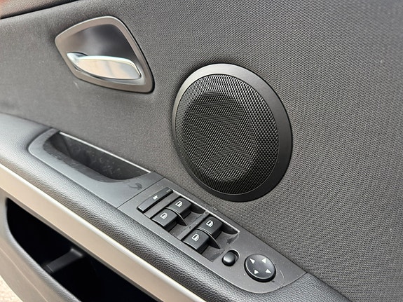 BMW 318i 16 of 20
