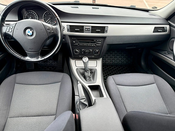 BMW 318i 12 of 20
