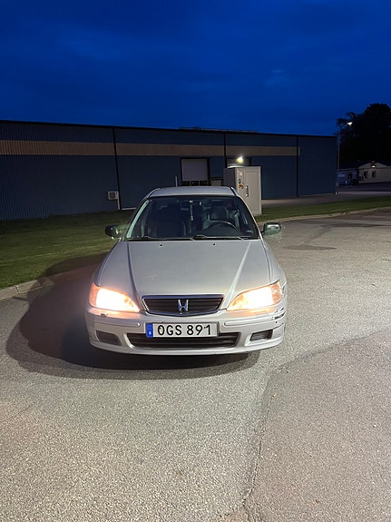 Honda Accord 3 of 11