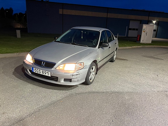 Honda Accord 2 of 11