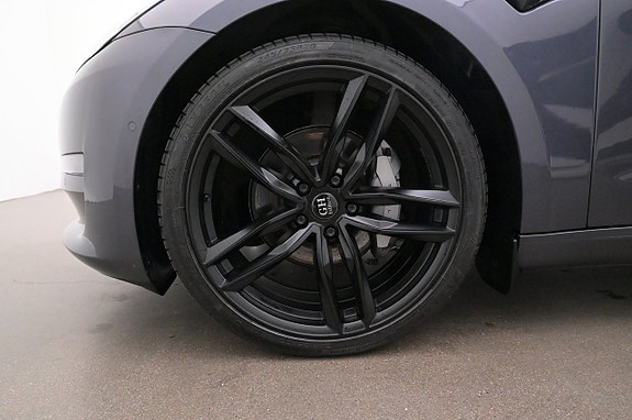 Tesla Model 3 27 of 27