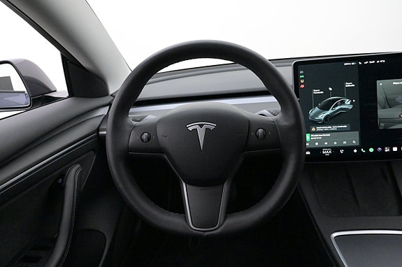 Tesla Model 3 7 of 27