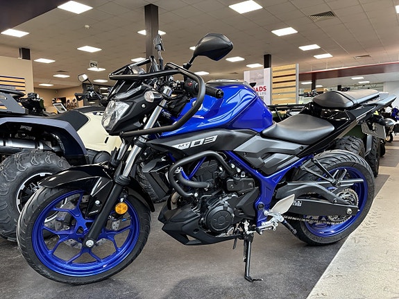 Yamaha MT-03 6 of 12